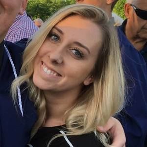 Meet your Posher, Courtney